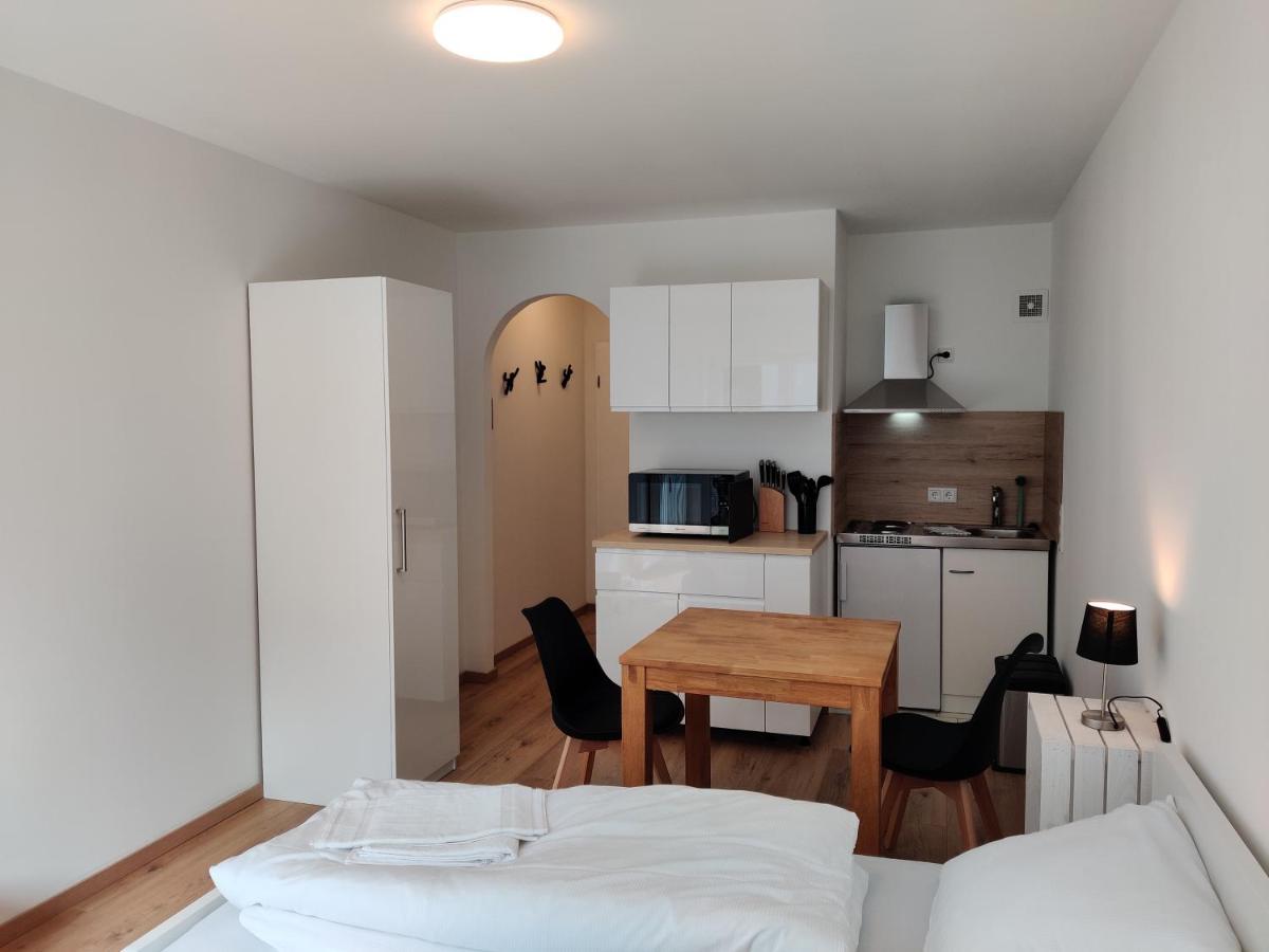 Schicke Wohnung In Stadtnaehe Würzburg Esterno foto