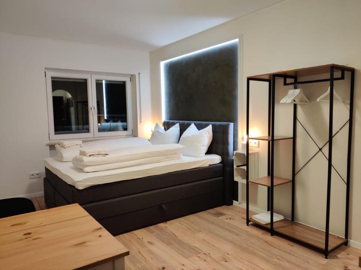 Schicke Wohnung In Stadtnaehe Würzburg Esterno foto